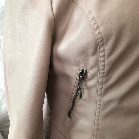 NO OFFERS JUST HIT BUY 🍓  Jennyfer J faux leather - Picture 6 of 7